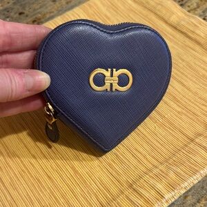 EUC Salvatore Ferragamo Navy Heart Coin Pouch comes with gold hardware.